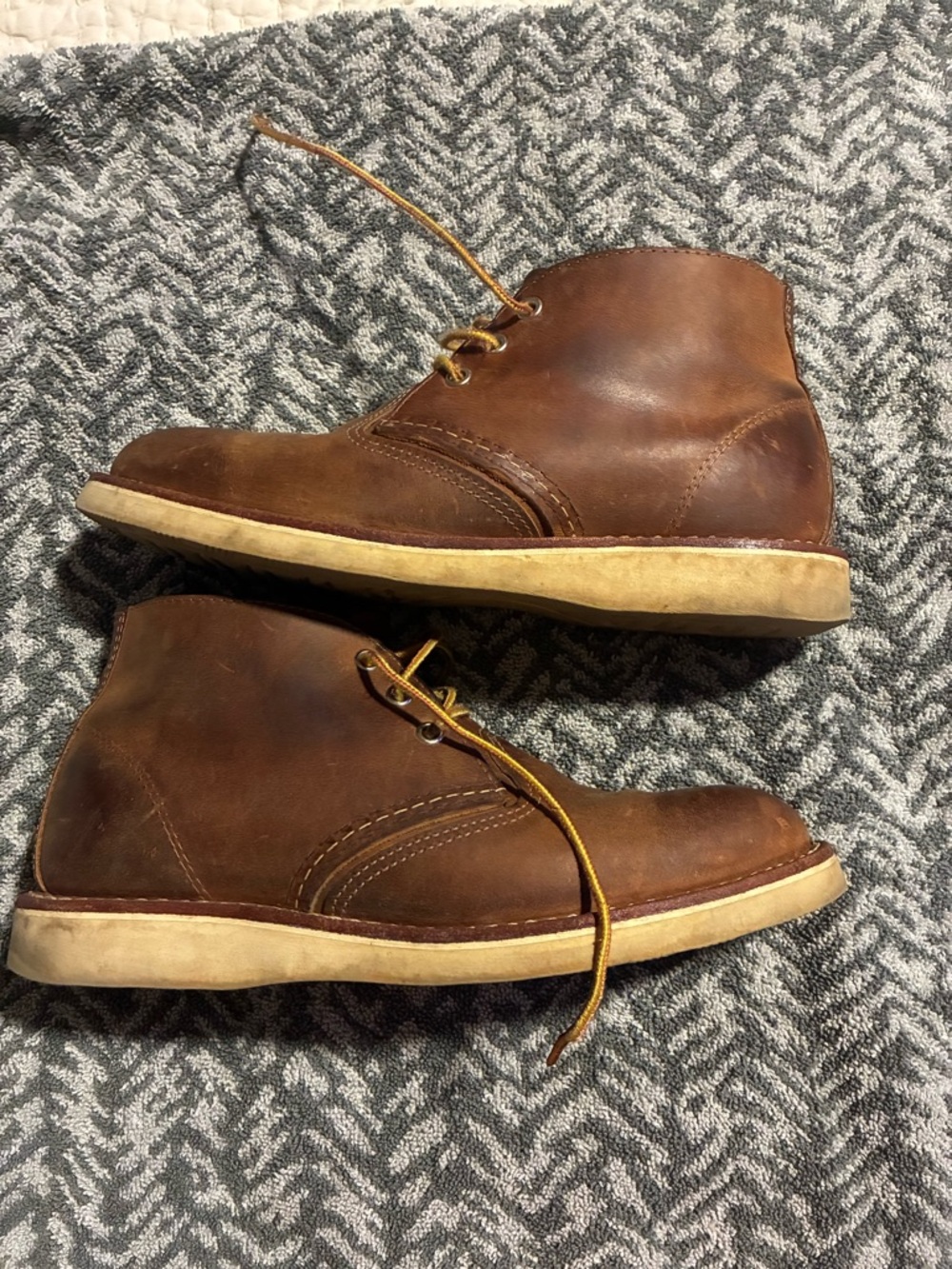 Men's Red Wing Brown Leather Chukka Boot. 3137 size 8D